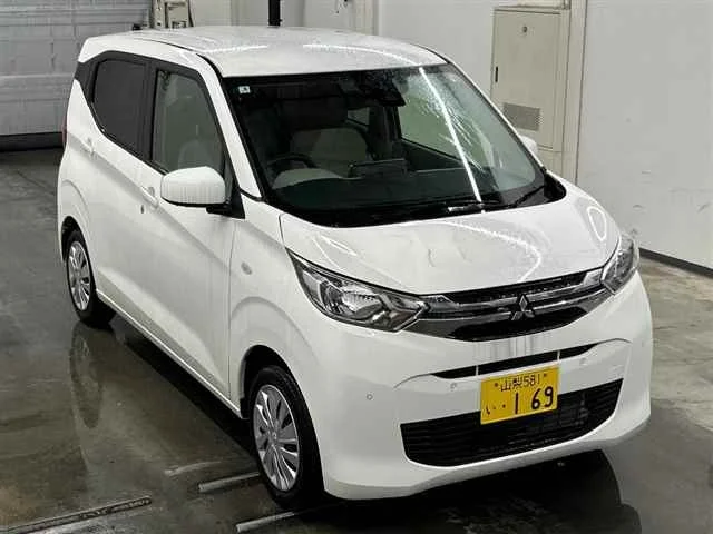 Mitsubishi eK Wagon B33W 2025